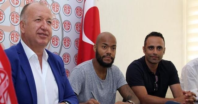 Antalyaspor Raish M&#039;bolhi&#039;yi kadrosuna attı