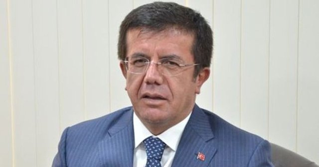 Bakan Zeybekci şehit ailesini ziyaret etti