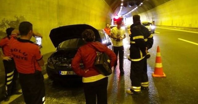 Bolu Dağı Tüneli&#039;nde araç yangını