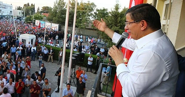 Davutoğlu, 'Şehidimizin kanına girenlerin hesabını mutlaka sorarız'