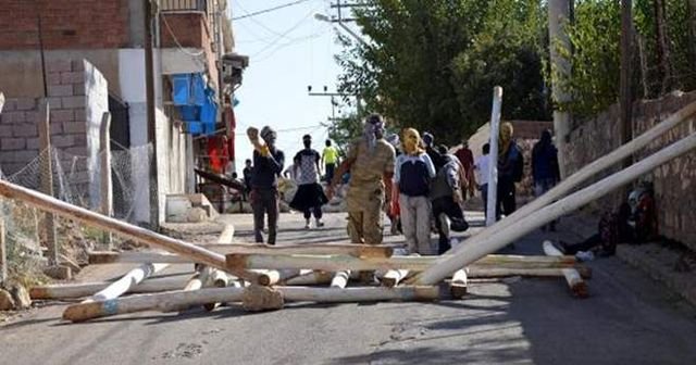 Diyarbakır Silvan&#039;da sokağa çıkma yasağı ilan edildi