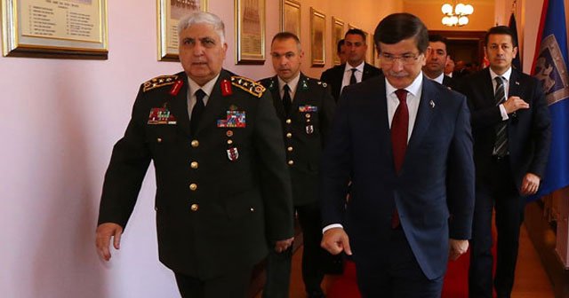 Erdoğan, Davutoğlu ve Özel ile görüştü