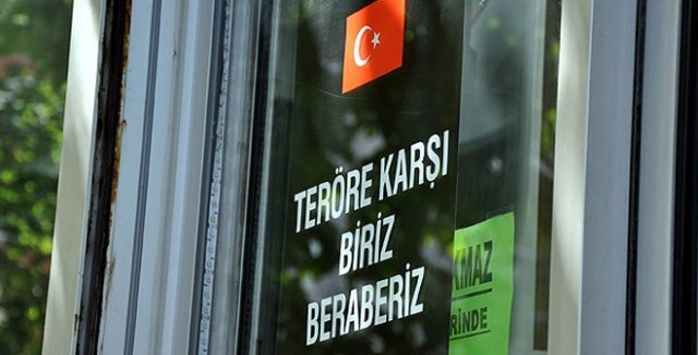 Eskişehir&#039;de teröre afişli tepki