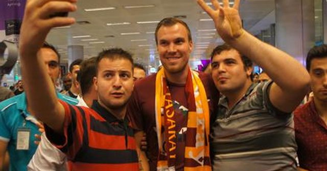 Galatasaray&#039;ın yeni yıldızı İstanbul&#039;da