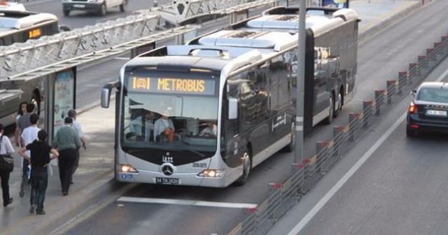 Haliç Köprüsü metrobüs yolunda bakım