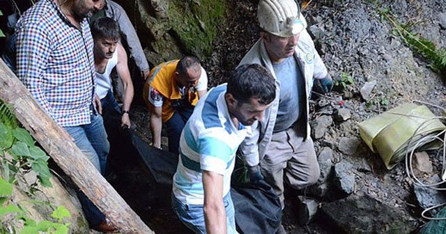 Kaçak ocakta karbondioksit zehirlenmesi, 2 ölü