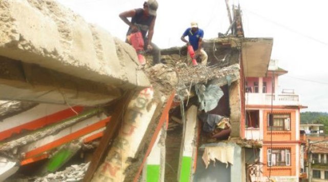 Nepal ve Hindistan'da deprem riski