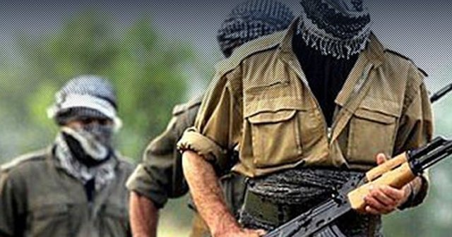 PKK korucuları taşıyan minibüse saldırdı