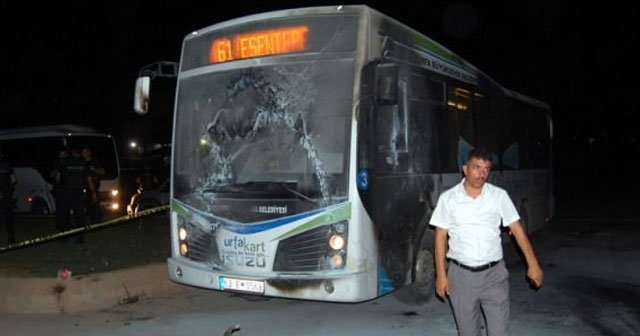 Şanlıurfa&#039;da belediye otobüsüne saldırı