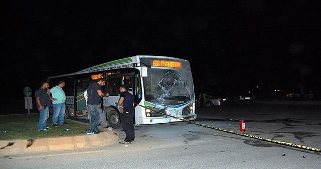 Şanlıurfa&#039;da belediye otobüsüne saldırı