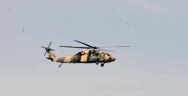 Şemdinli&#039;de askeri helikoptere ateş açıldı