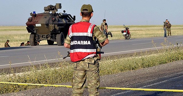 Şırnak&#039;ta jandarma ve emniyete roketli saldırı