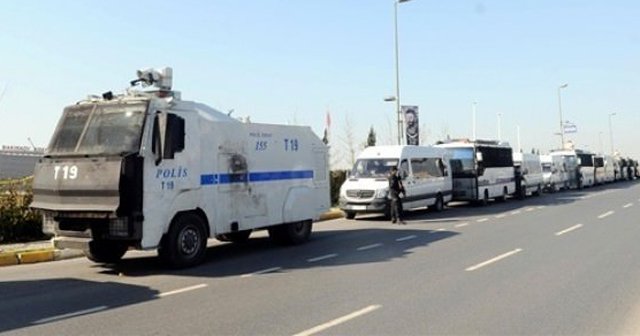 Şırnak'ta polis servisine bombalı saldırı