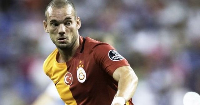 Sneijder&#039;den G.Saray&#039;a soğuk duş