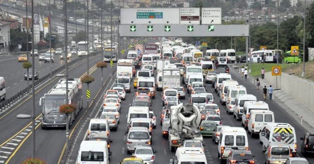 Trafiğe kayıtlı araç sayısı yüzde 20,9 arttı