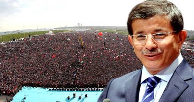 AK Parti&#039;de Mustafa Sandal sürprizi