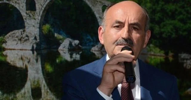 Bakan'dan Sözcü'ye Atatürk'lü 'kapak'