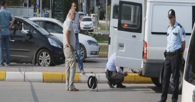 Balıkesir&#039;de şüpheli paket fünye ile patlatıldı