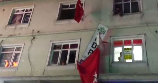 Bartın&#039;da HDP binasına saldırı