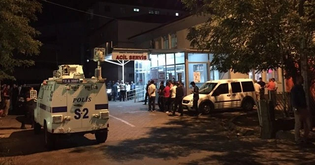 Bingöl’de zırhlı araca roketli saldırı, 3'ü polis 4 yaralı