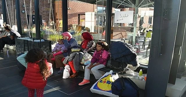 Binin üzerinde sığınmacı Danimarka'dan İsveç'e geçti