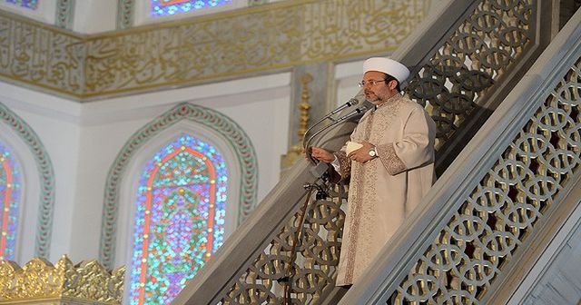 Cuma hutbesinde &#039;birlik, beraberlik ve kardeşlik&#039; çağrısı