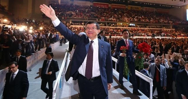 Davutoğlu, milletvekili aday tanıtımında konuştu