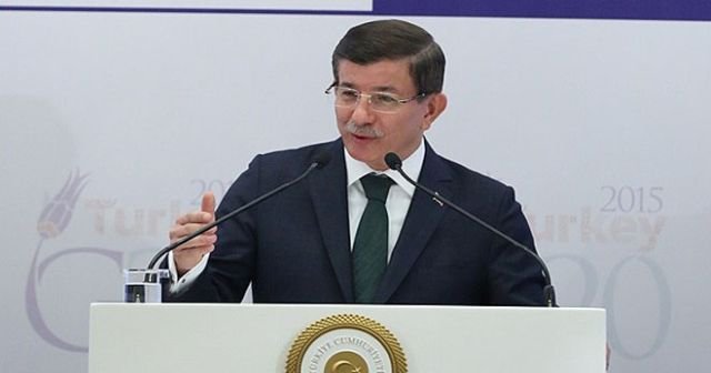 Davutoğlu‘nun bu sözleri büyük alkış aldı