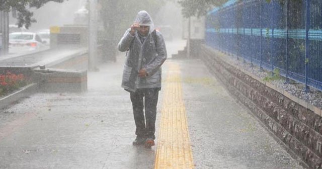 Dikkat! Marmara&#039;ya çok kuvvetli yağış geliyor