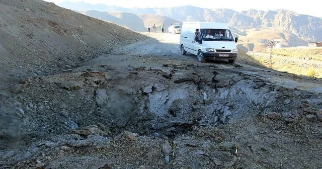 Hakkari'de 1,5 ton patlayıcı yüklü araç imha edildi