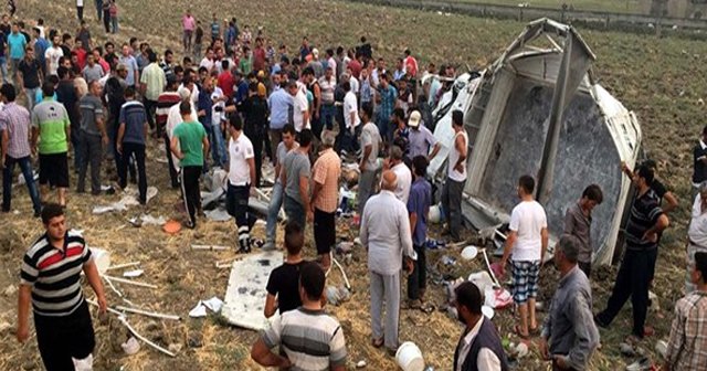 Hatay&#039;da katliam gibi kaza, 4 işçi öldü 20 işçi yaralandı