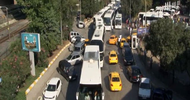 İstanbul&#039;a dönüş çilesi başladı