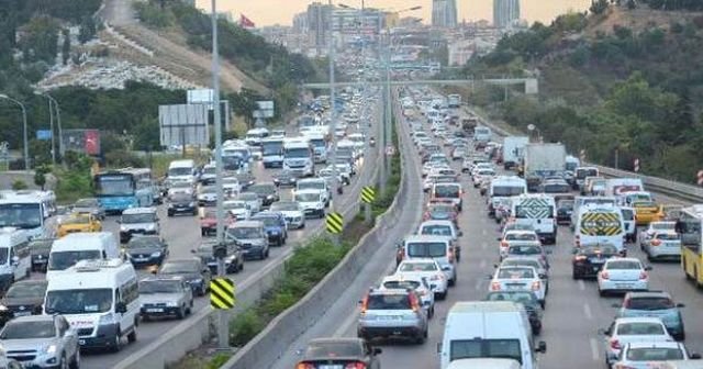 İstanbul'da trafik durma noktasına geldi