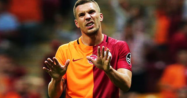 Kazakistan&#039;da Podolski&#039;ye inanılmaz tepki