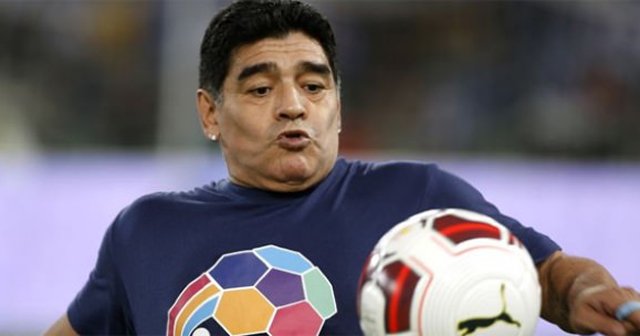 Maradona&#039;dan FIFA ve UEFA&#039;ya sert eleştiri