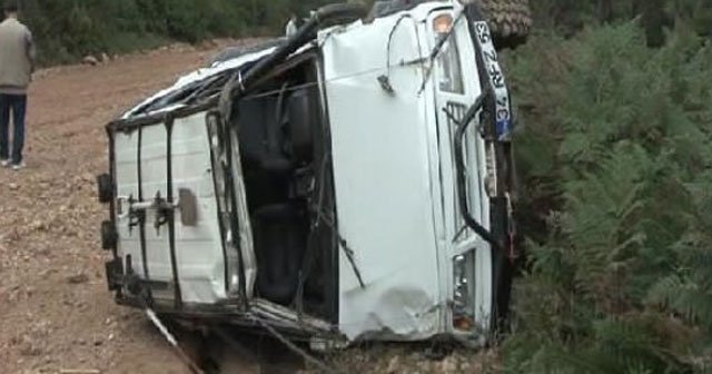 Orman yolunda feci kaz, 1 ölü, 3 yaralı