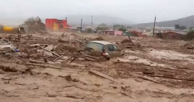 Şili&#039;deki tsunaminin korkunç görüntüleri