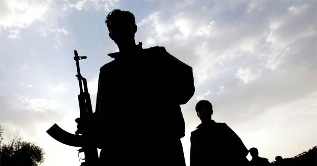 Tunceli'de PKK'lılar jandarma ve polise saldırdı