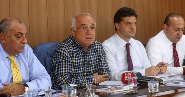 Türkeş, ilk kez AK Parti isminin altında görüntülendi