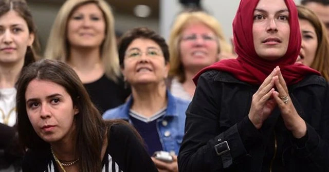 AK Parti'den öğretmenlere atama müjdesi