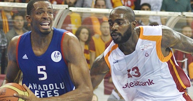 Anadolu Efes, Granger ile coştu