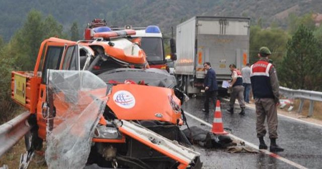 Ankara&#039;da trafik kazası, 2 ölü, 2 yaralı