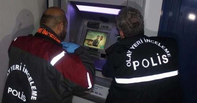 ATM&#039;ye kurulan düzenek son anda fark edildi