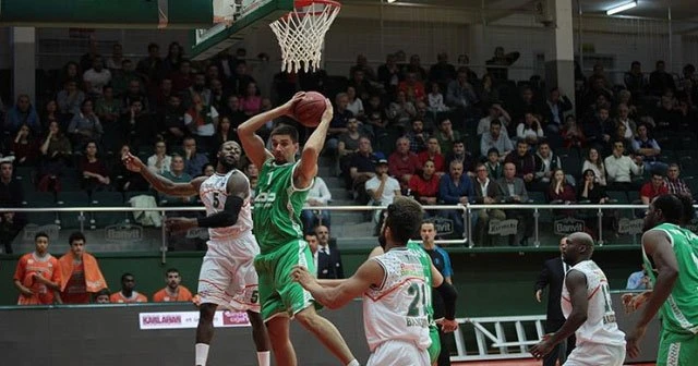 Banvit evinde kaybetti
