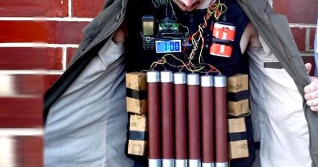 Başbakan açıkladı, iki canlı bomba yakalandı