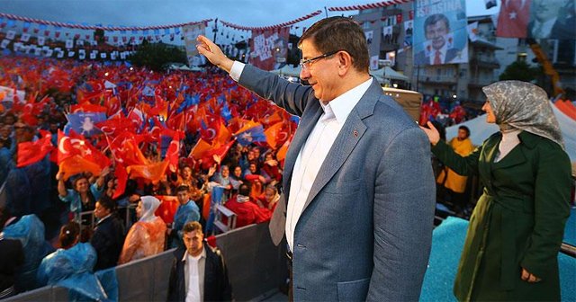 Başbakan Davutoğlu İzmir'de konuştu