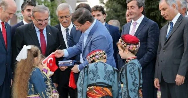 Başbakan'ı duygulandıran şiir