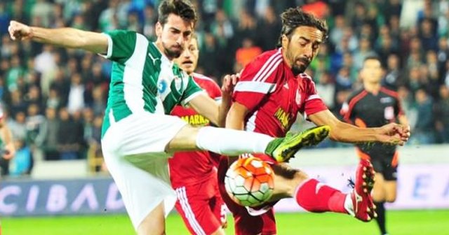 Bursaspor Sivasspor&#039;u 1-0&#039;lık skorla geçti