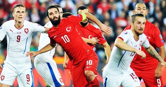 Çek Cumhuriyeti Türkiye maçında ilk 11'ler belli oldu