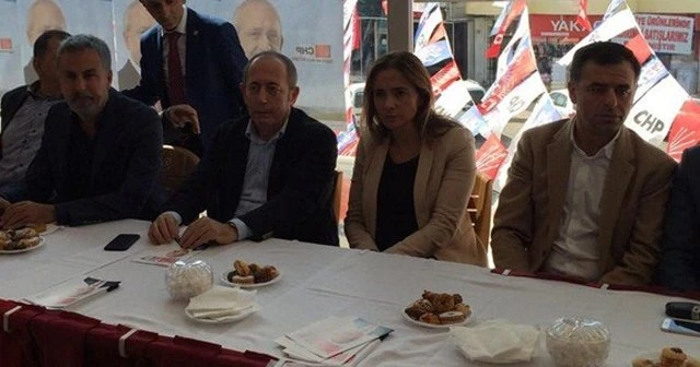 CHP'li vekiller AK Parti'nin bildirgesini izledi